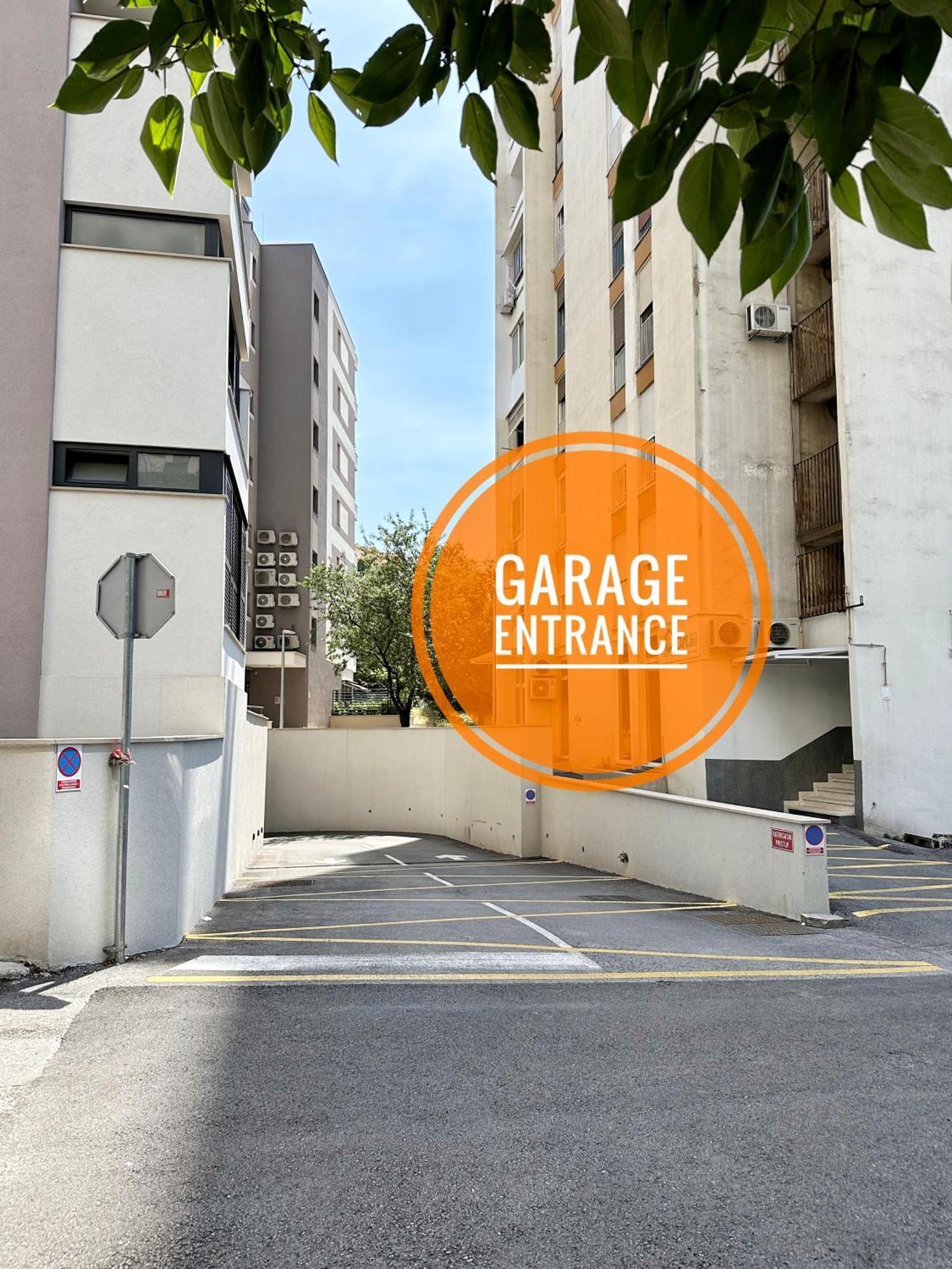 S'Akvarel 4 - Private Garage Lägenhet Split Exteriör bild