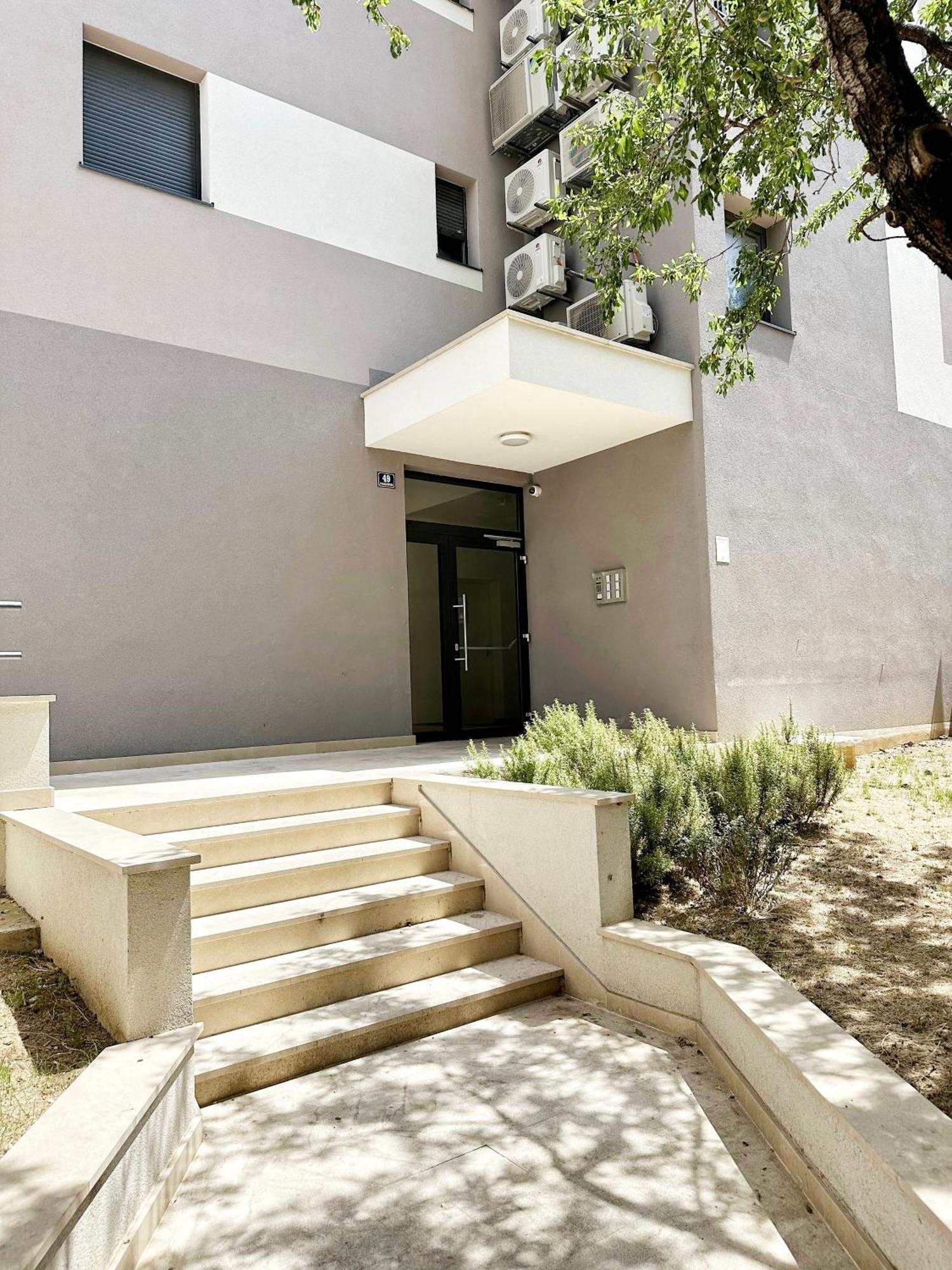 S'Akvarel 4 - Private Garage Lägenhet Split Exteriör bild